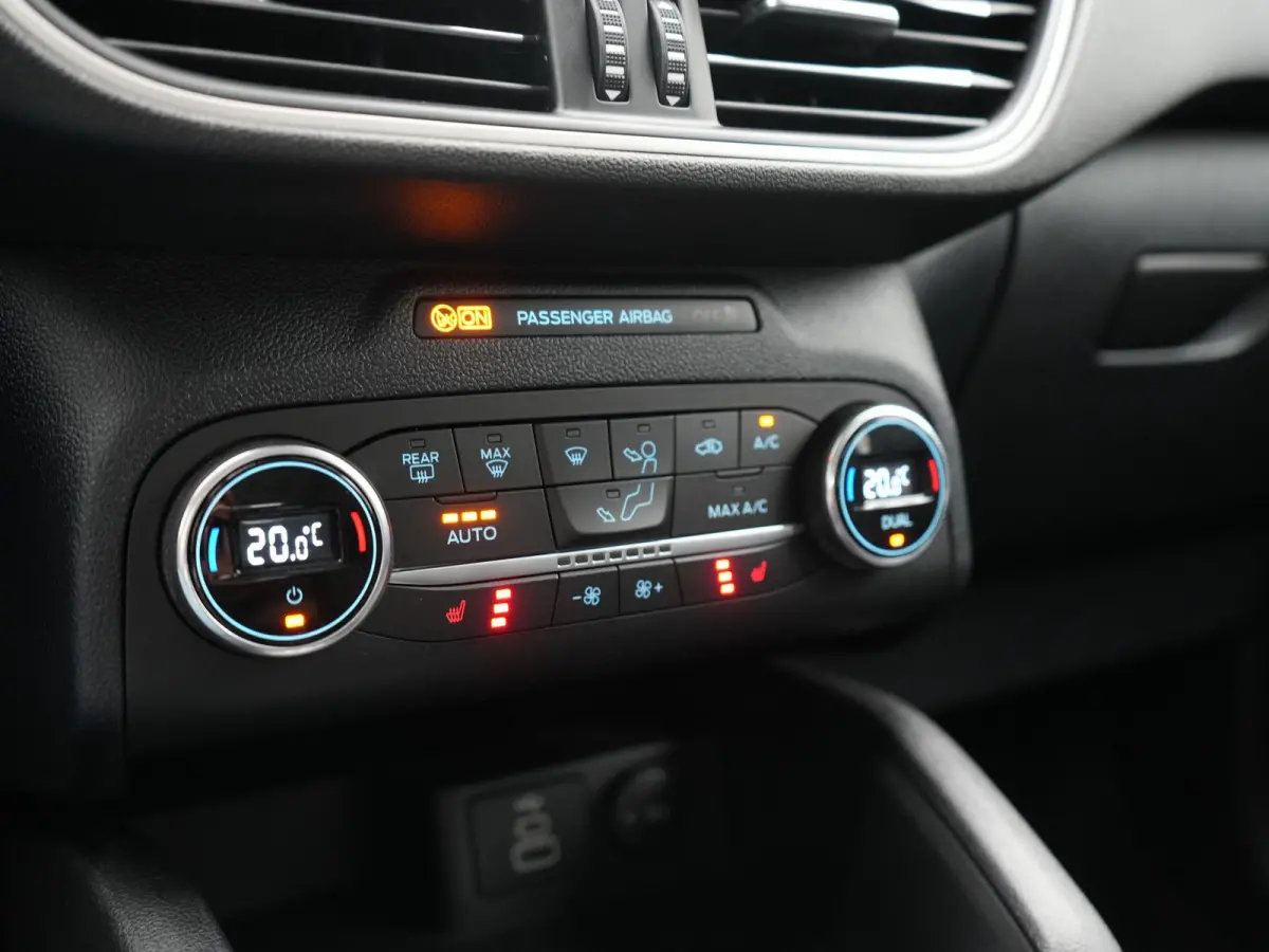 2.5 PHEV 225pk Dealer O.H Cruise Control | Stoelverwarming | Apple Carplay | Navigatie | DAB | 17"L.M | Plug In Hybrid |