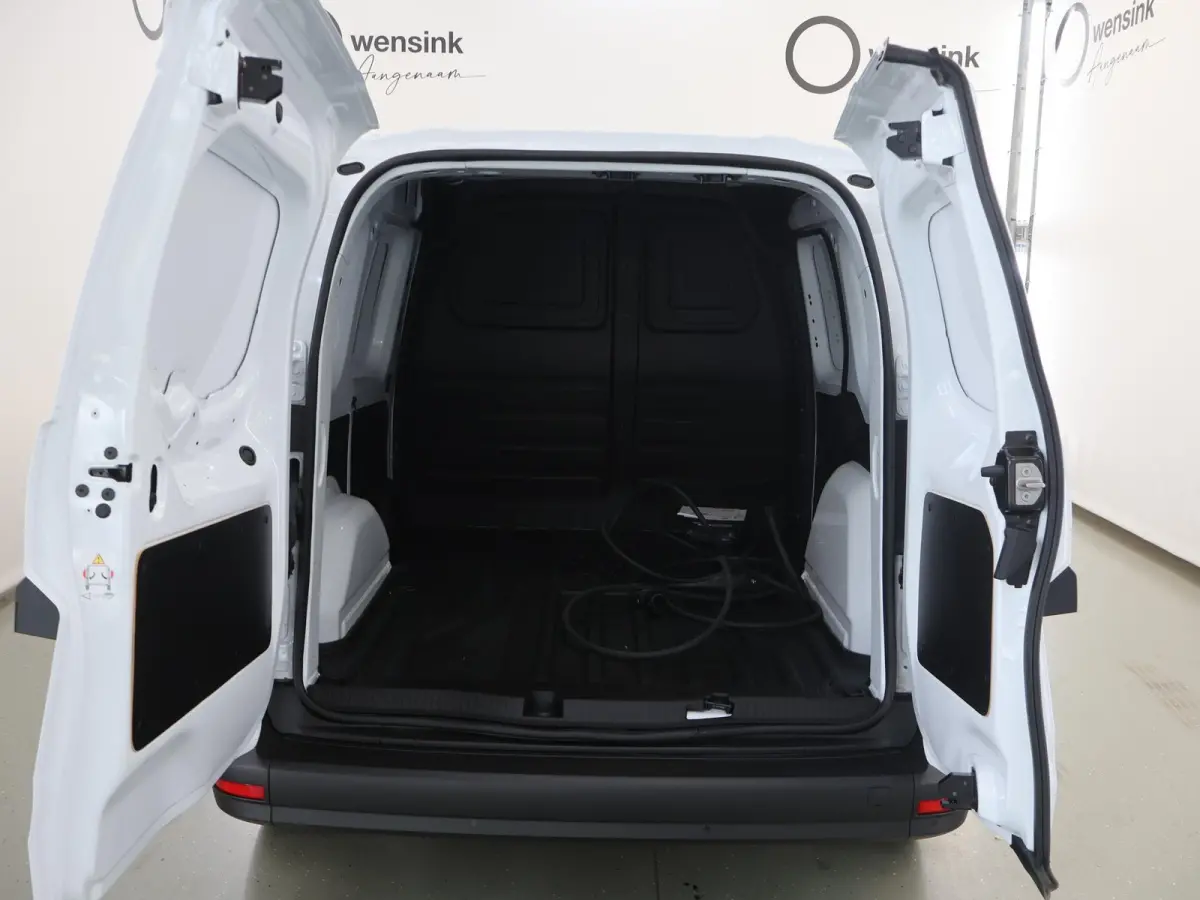 51kW L1 PRO | Navigatie | Parkeercamera | Cruise Control | Stoelverwarming | Certified
