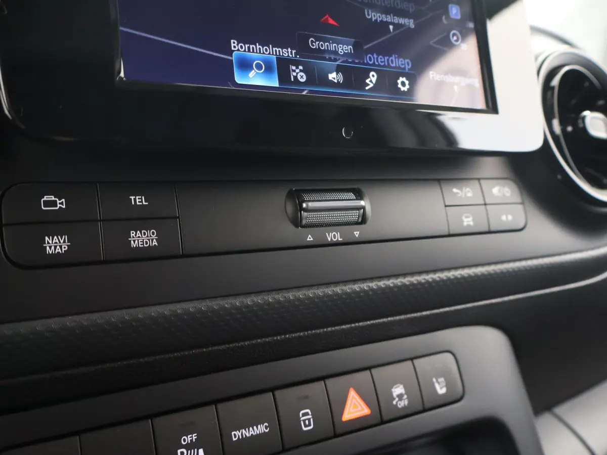 51kW L1 PRO | Navigatie | Parkeercamera | Cruise Control | Stoelverwarming | Certified