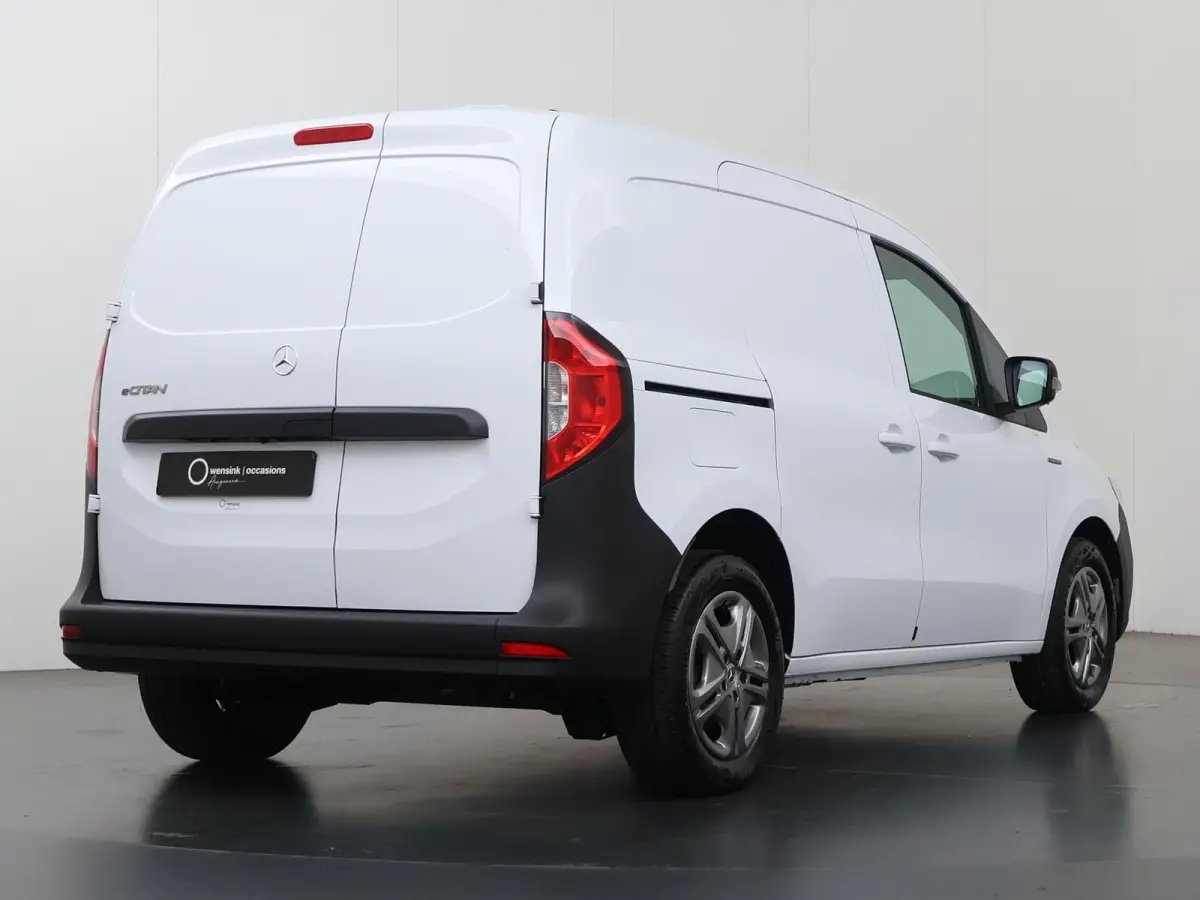 51kW L1 PRO | Navigatie | Parkeercamera | Cruise Control | Stoelverwarming | Certified