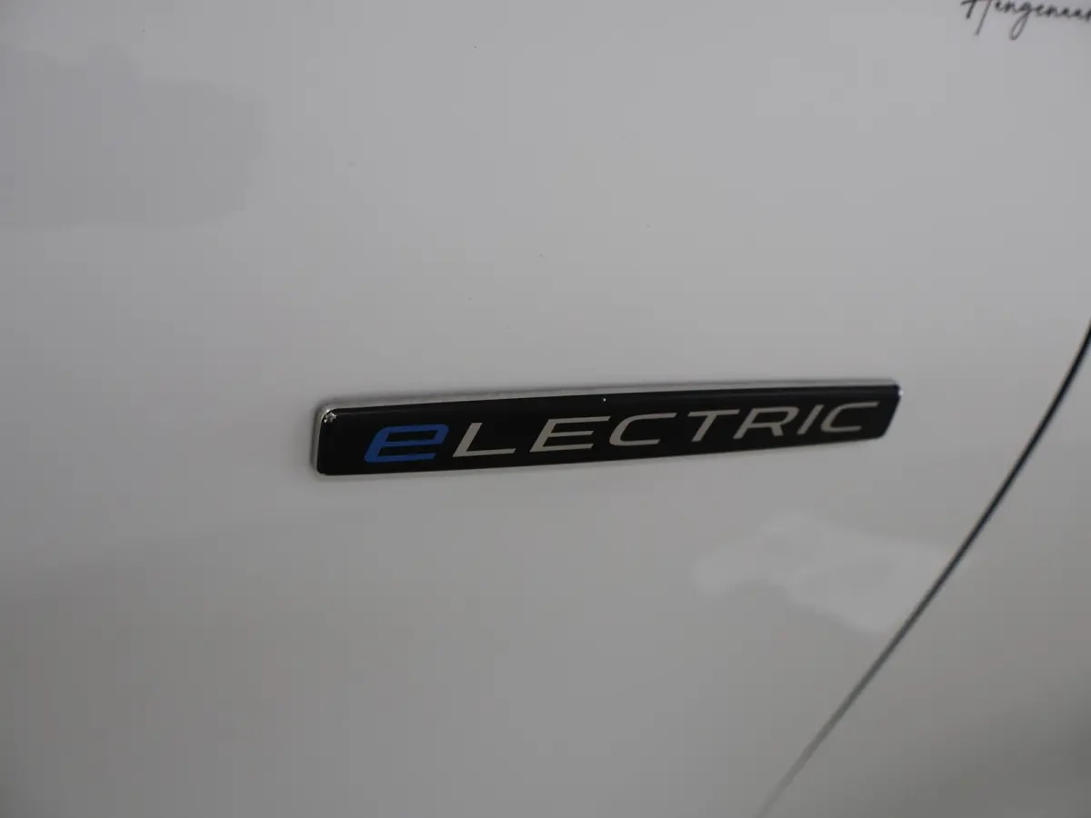 51kW L1 PRO | Navigatie | Parkeercamera | Cruise Control | Stoelverwarming | Certified