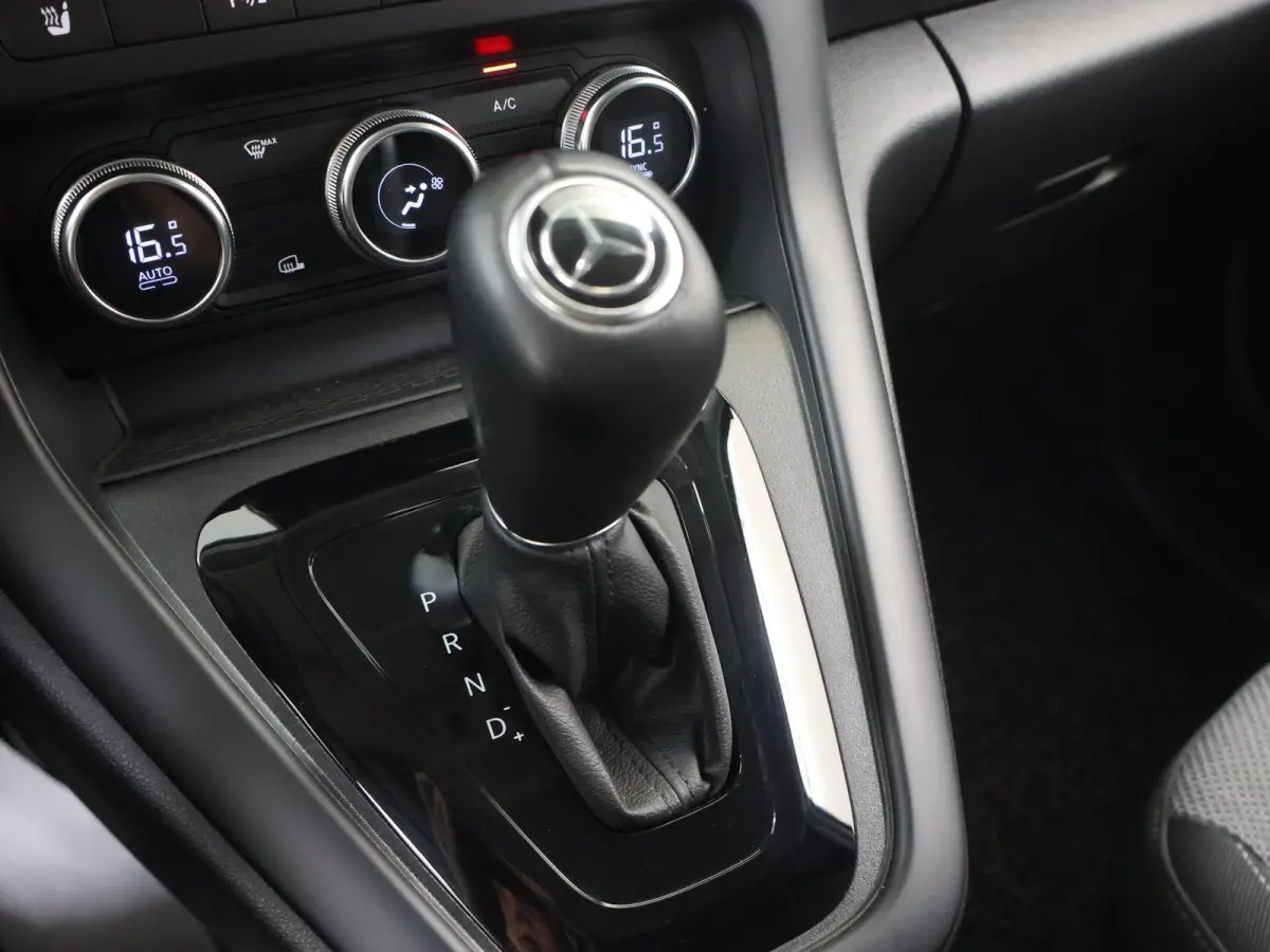 51kW L1 PRO | Navigatie | Parkeercamera | Cruise Control | Stoelverwarming | Certified