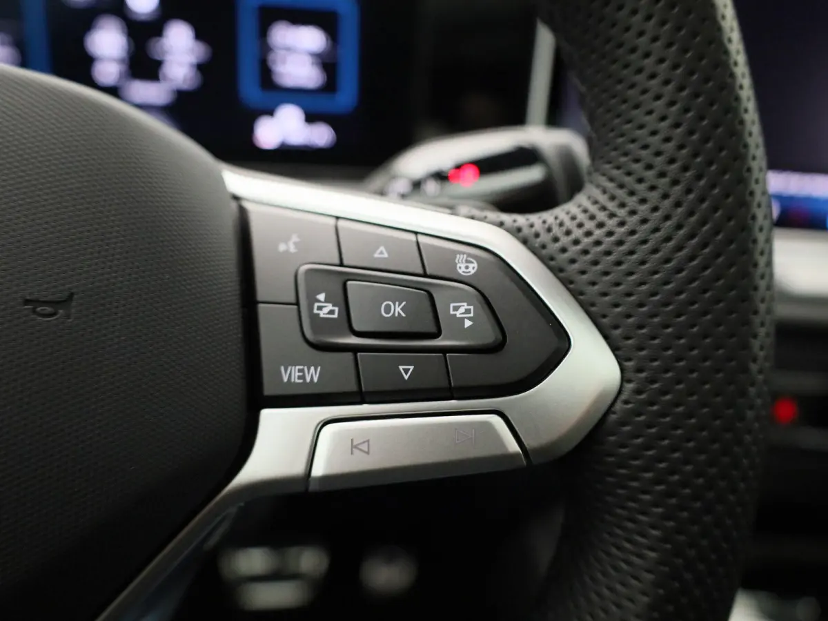 1.5 eHybrid R-Line Edition 272 PK| SoH 100% | Panoramadak | Trekhaak | Lederen Stoelen Met Geheugen | Navigatie Groot | 360 Camera | Head-Up Display | Stoelverwarming Voor & Achter