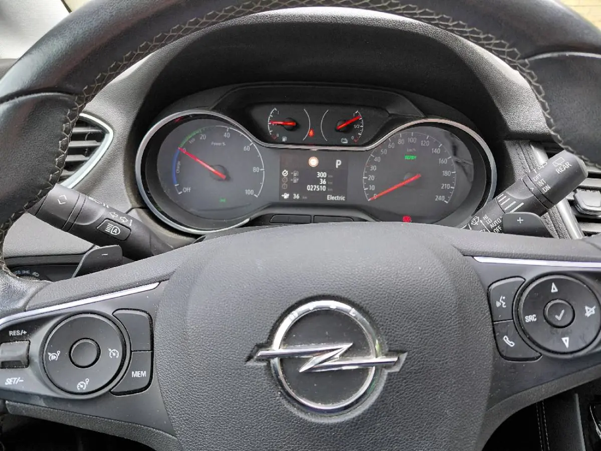 1.6 Turbo Hybrid4 Business Elegance 300pk! | Afneembare Trekhaak | Camera Rondom | AGR-Stoelen | Leder/Stof | Carplay | Parkeersensoren | Achteruitrij Camera | Apple Carplay/Android Auto|tel