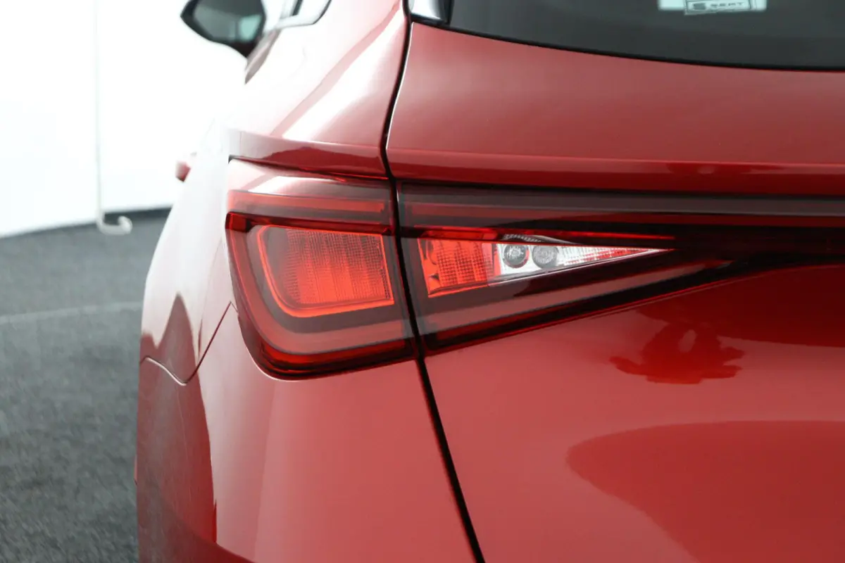 1.4 TSI eHybrid PHEV FR Business Intense | Trekhaak | ACC | Navigatie |