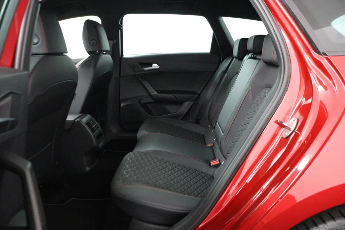 1.4 TSI eHybrid PHEV FR Business Intense | Trekhaak | ACC | Navigatie |