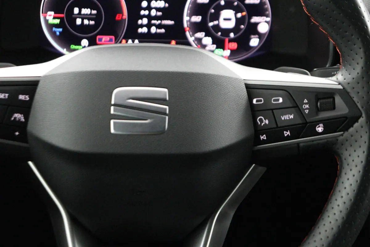 1.4 TSI eHybrid PHEV FR Business Intense | Trekhaak | ACC | Navigatie |