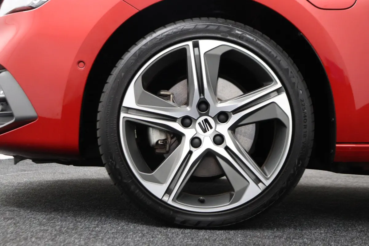 1.4 TSI eHybrid PHEV FR Business Intense | Trekhaak | ACC | Navigatie |