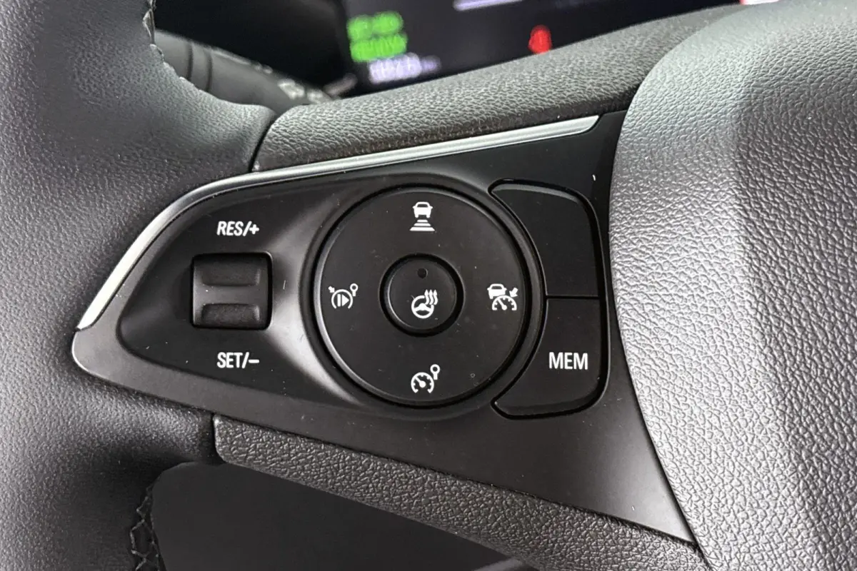 Long Range Ultimate 54 kWh Massage Stuur-Stoelverwarming Keyless Camera