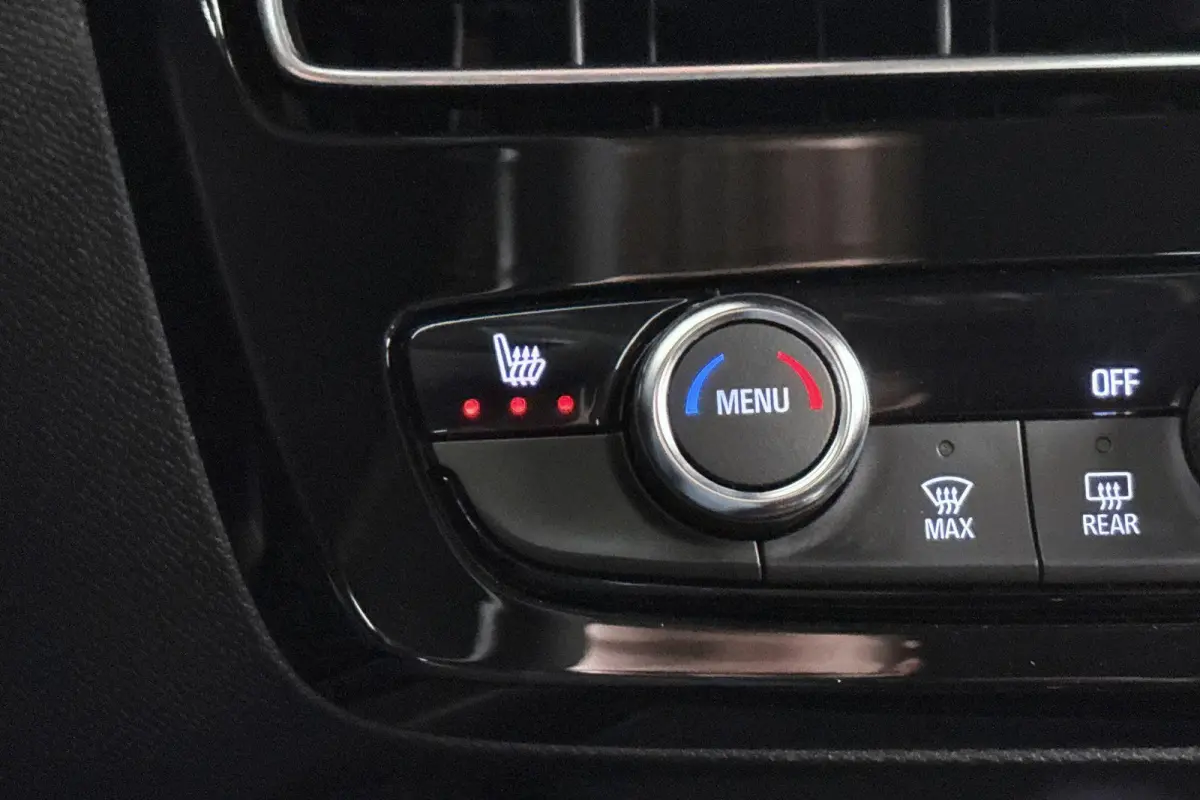 Long Range Ultimate 54 kWh Massage Stuur-Stoelverwarming Keyless Camera
