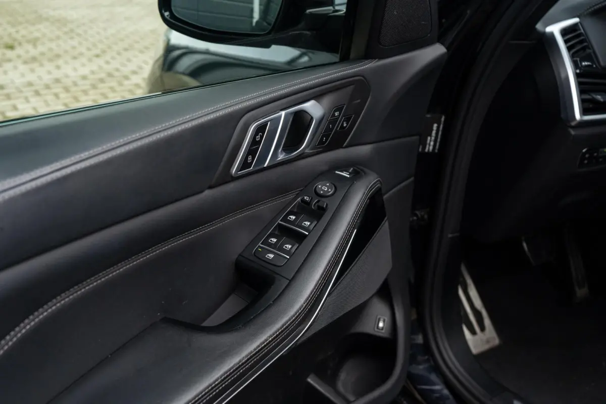 xDrive45e High Executive M-Sport *Aero* Pano* Luchtvering*