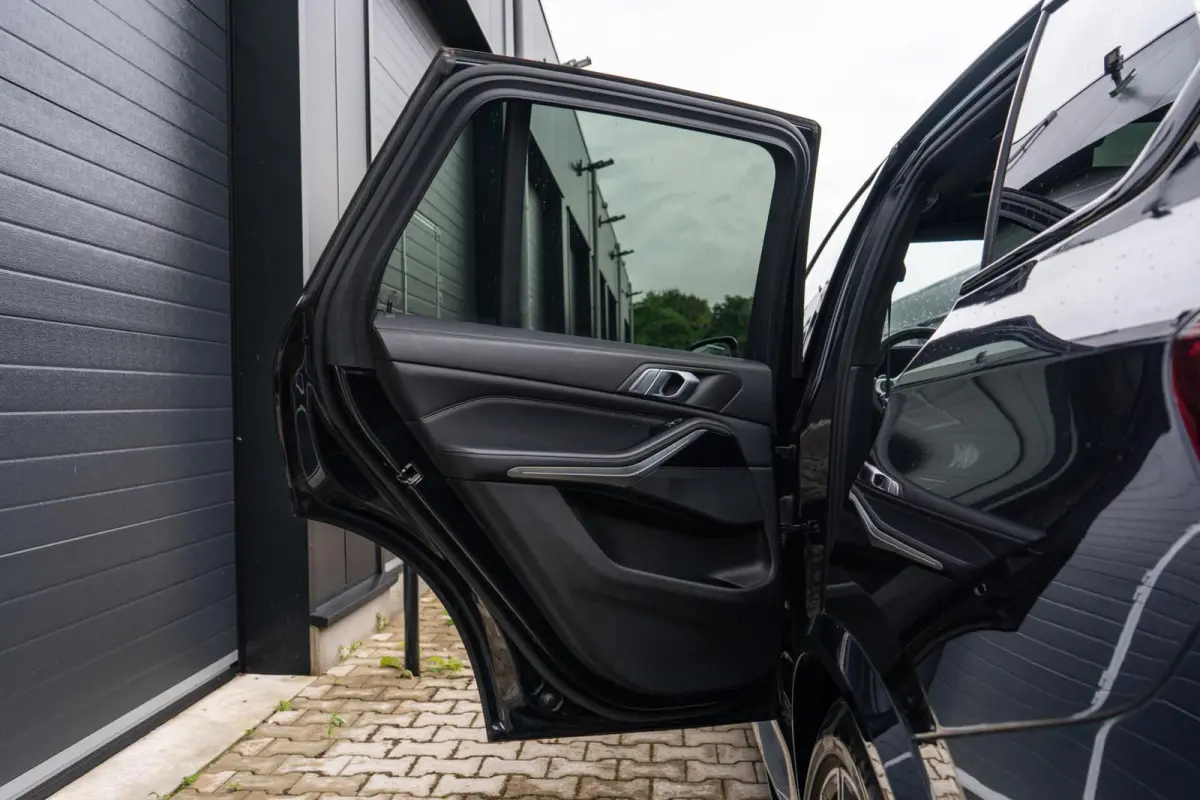 xDrive45e High Executive M-Sport *Aero* Pano* Luchtvering*