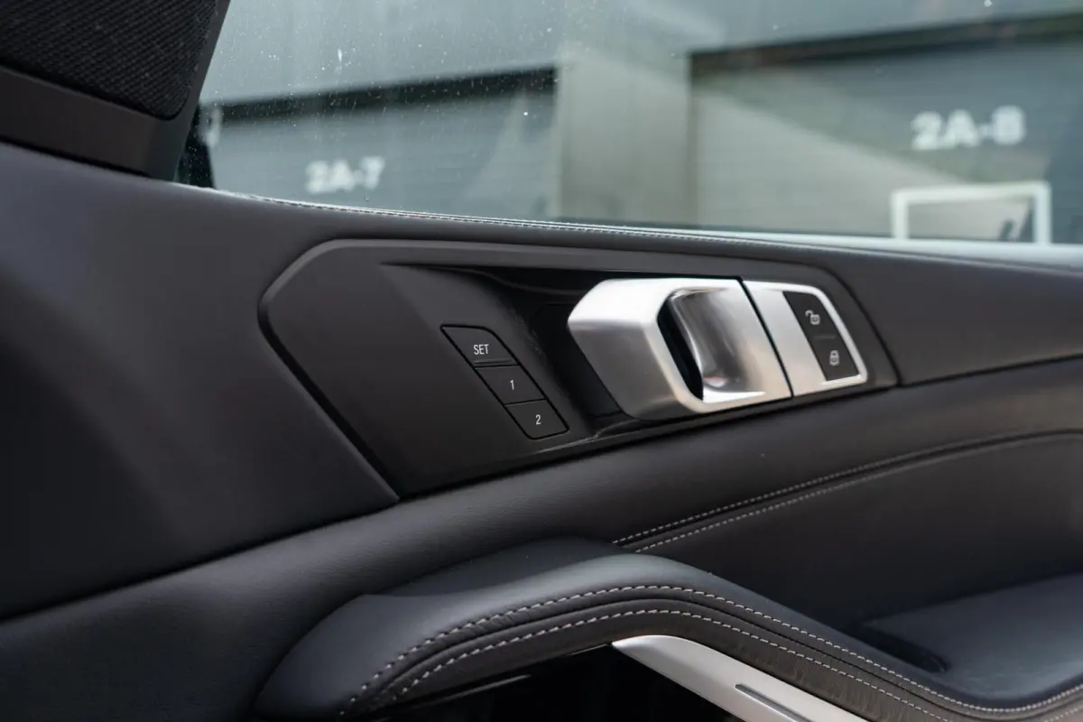 xDrive45e High Executive M-Sport *Aero* Pano* Luchtvering*