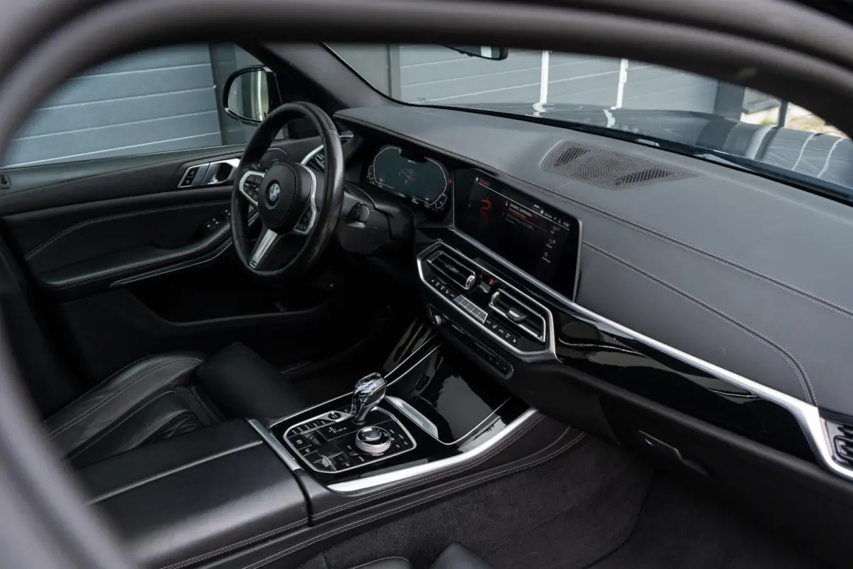 xDrive45e High Executive M-Sport *Aero* Pano* Luchtvering*