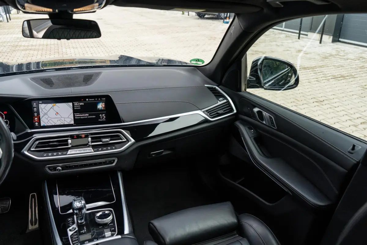 xDrive45e High Executive M-Sport *Aero* Pano* Luchtvering*
