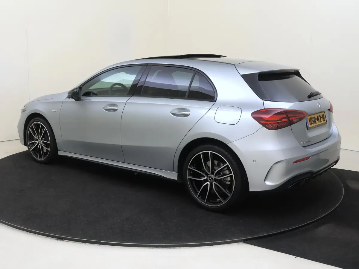 250 e Business Solution AMG / Panaromadak / Headup-Display / 360Graden-Camera /