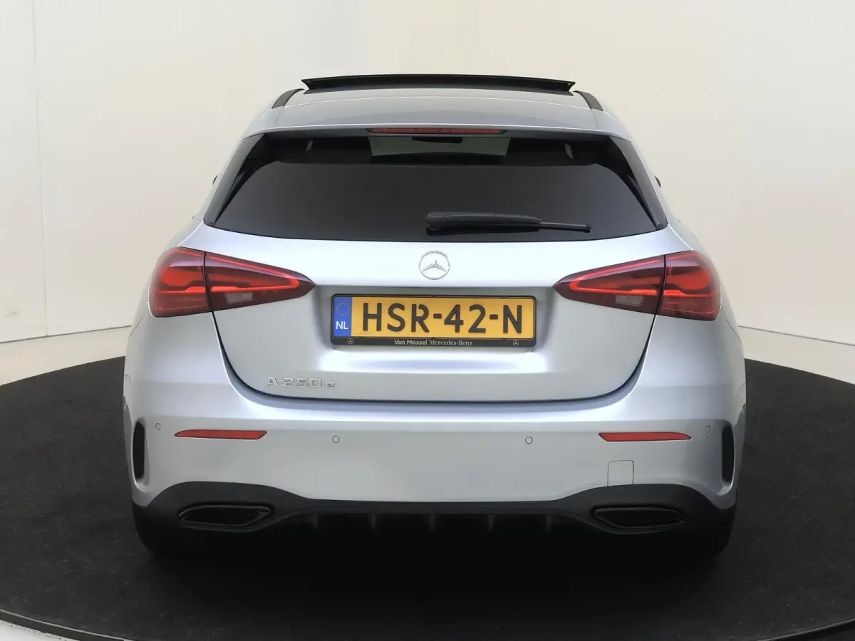 250 e Business Solution AMG / Panaromadak / Headup-Display / 360Graden-Camera /