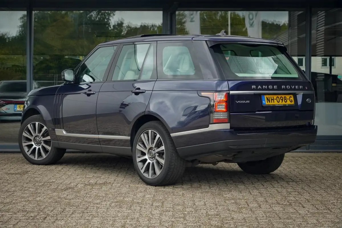 3.0 TDV6 Vogue / Pano / Trekhaak / NL Auto / Vol. Onderhouden