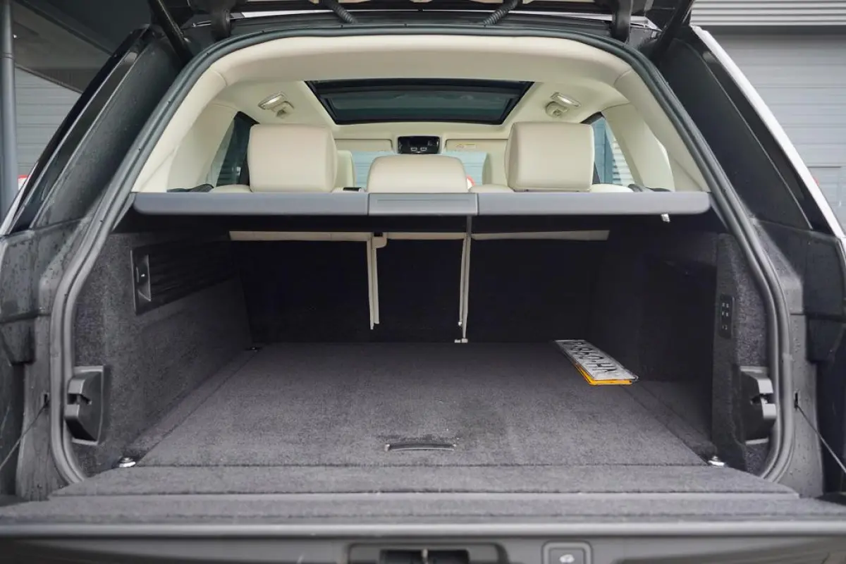 3.0 TDV6 Vogue / Pano / Trekhaak / NL Auto / Vol. Onderhouden