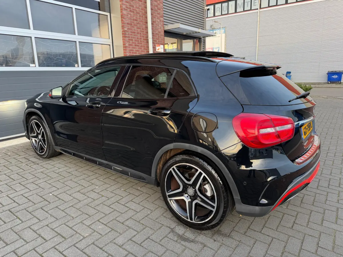 200 AMG AUT LED Pano Memory Navi