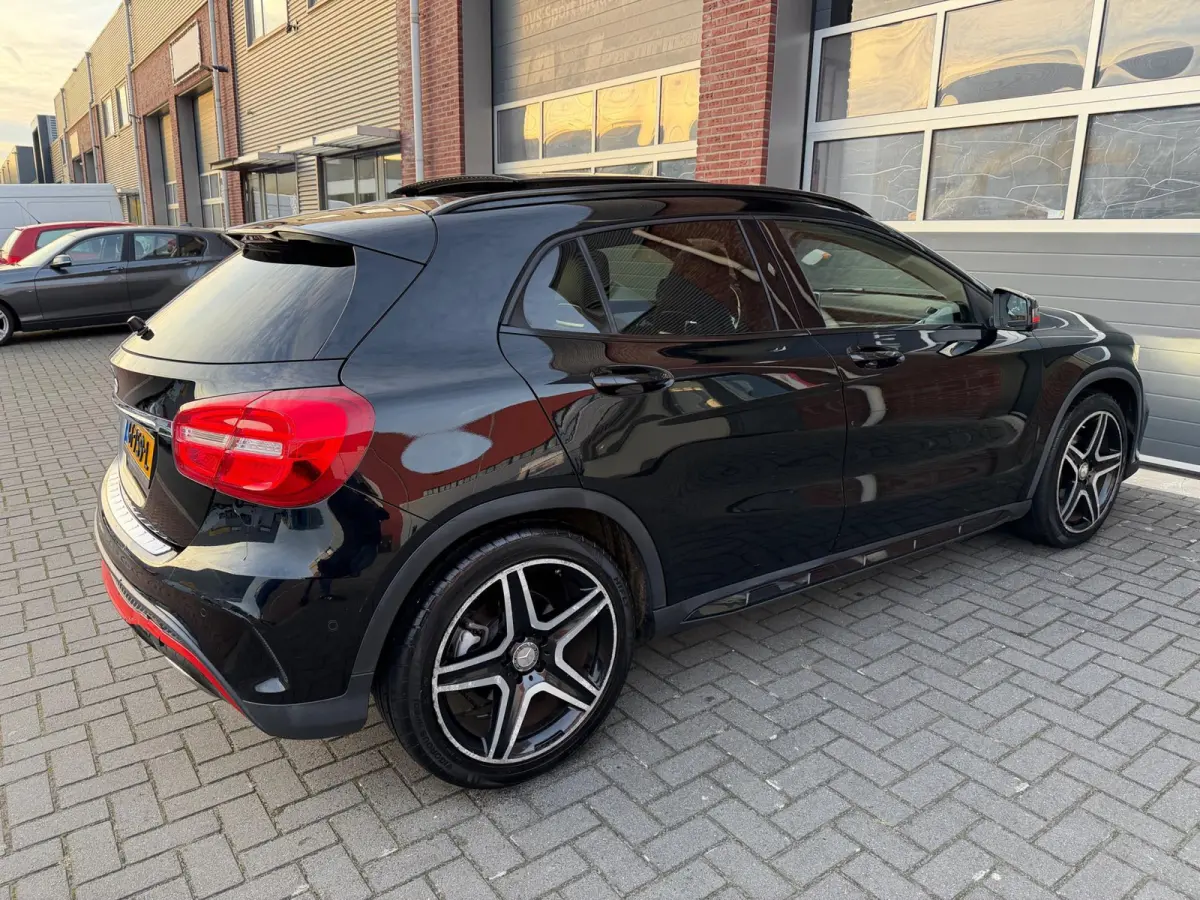 200 AMG AUT LED Pano Memory Navi