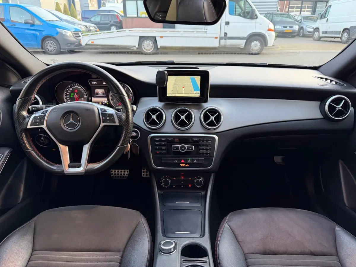 200 AMG AUT LED Pano Memory Navi