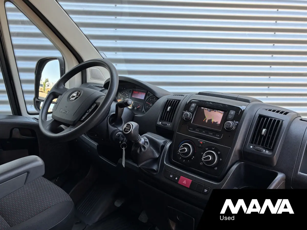 2.2D 140 L2H2 Airco Carplay Camera Sidebars Lat om Lat