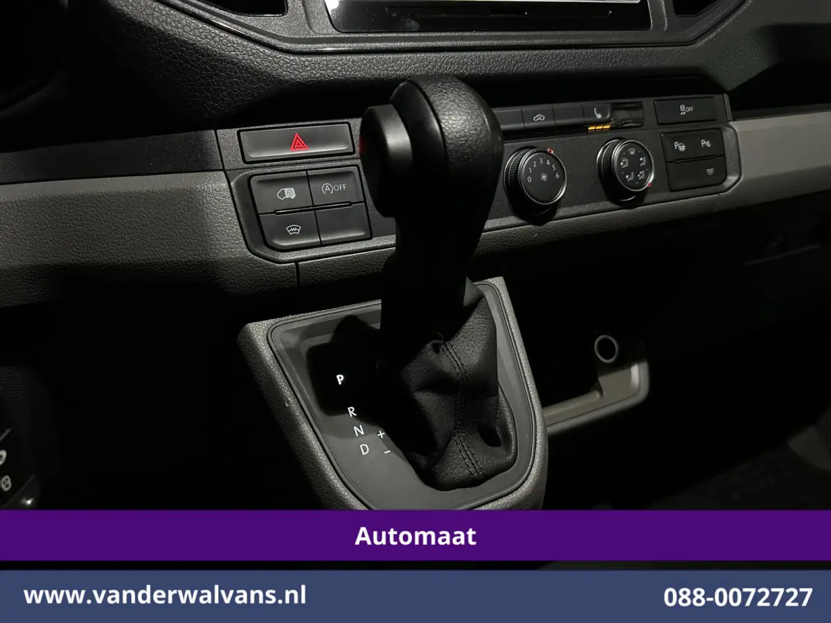 2.0 TDI 141pk Automaat L3H3 L2H2 Euro6 Airco | Camera | Apple Carplay | 3000kg Trekhaak | Adaptieve Cruisecontrol Android Auto, Chauffeursstoel, Parkeersensoren, Stoelverwarming, Tachograaf