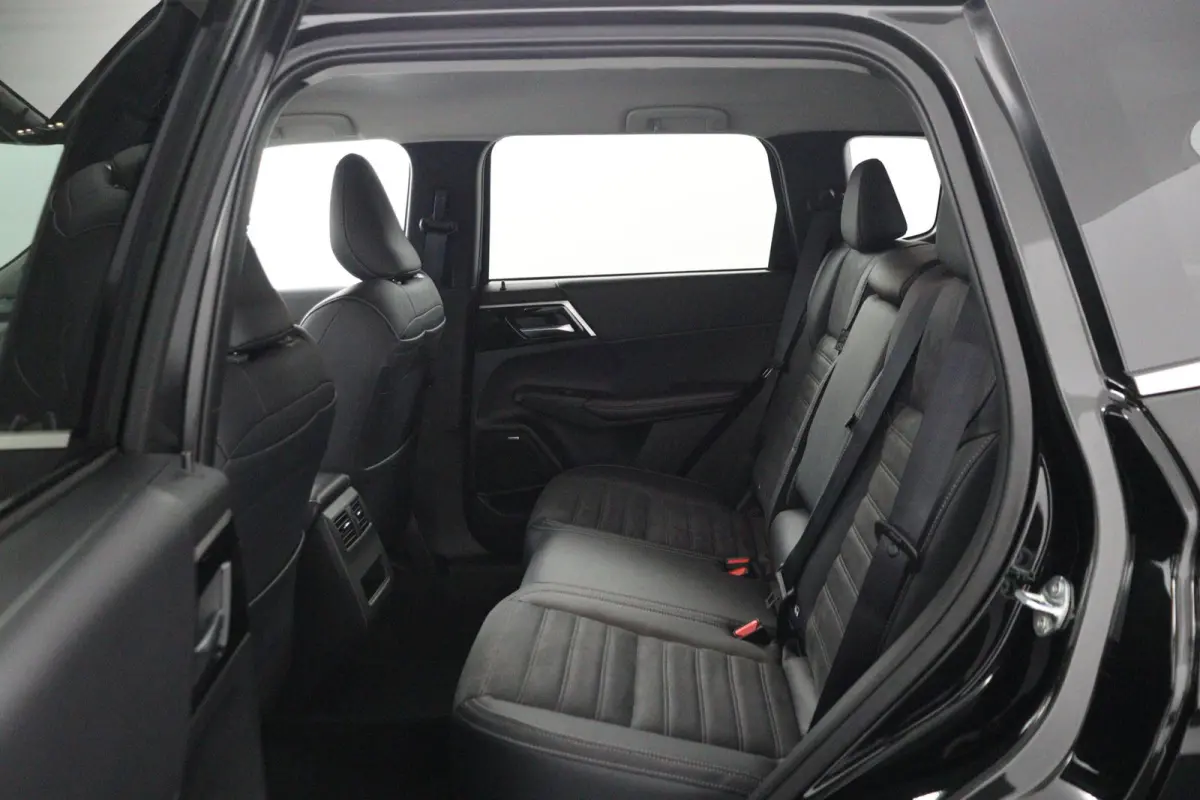 2.4 PHEV Intense | € 4.000 Korting! | 360° Camera | Adaptive Cruise Control | Bekleding Leder/Stof | Climate Control | Cruise Control | Navigatie | Stoel- en Stuurverwarming