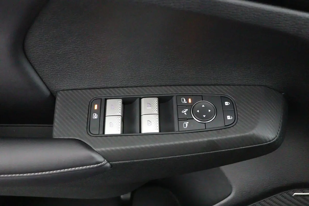 2.4 PHEV Intense | € 4.000 Korting! | 360° Camera | Adaptive Cruise Control | Bekleding Leder/Stof | Climate Control | Cruise Control | Navigatie | Stoel- en Stuurverwarming