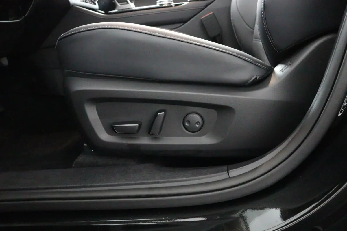 2.4 PHEV Intense | € 4.000 Korting! | 360° Camera | Adaptive Cruise Control | Bekleding Leder/Stof | Climate Control | Cruise Control | Navigatie | Stoel- en Stuurverwarming