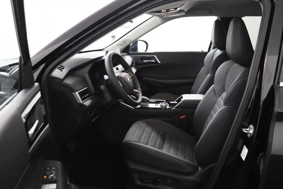 2.4 PHEV Intense | € 4.000 Korting! | 360° Camera | Adaptive Cruise Control | Bekleding Leder/Stof | Climate Control | Cruise Control | Navigatie | Stoel- en Stuurverwarming