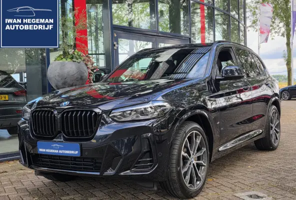 xDrive30e M Sport | Trekhaak | Leder | Navigatie | Climate control | 20 Inch M LM velgen |