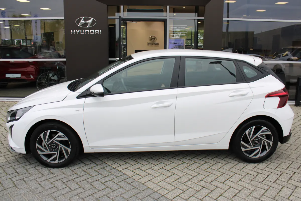 1.0 T-GDI Mildhybride Comfort Smart | Navigatie | Lane Assist | Achteruitrijcamera | Airco | | Achteruitrijcamera | Airco | Alarm klasse 1(startblokkering)