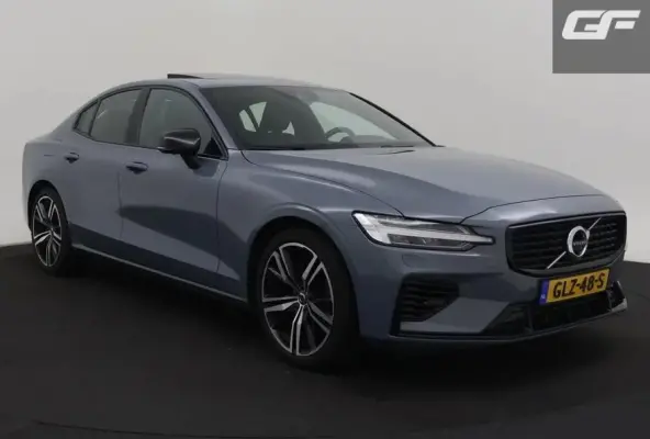 2.0 T8 Recharge AWD R-Design Pano H/K HUD 360° ACC Carplay