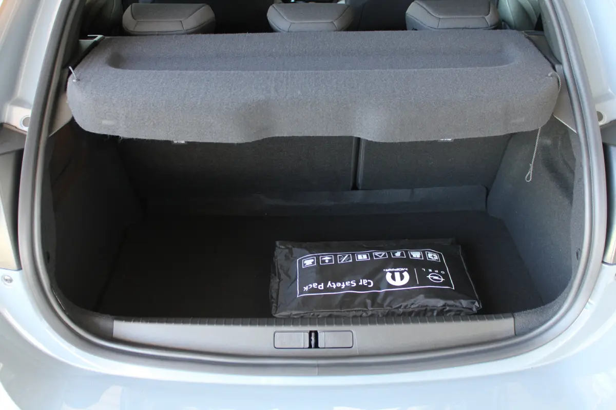 1.2 Turbo GS | Tot 8 Jaar garantie | Navigatie | Camera | Climate control | Dodehoek detectie |