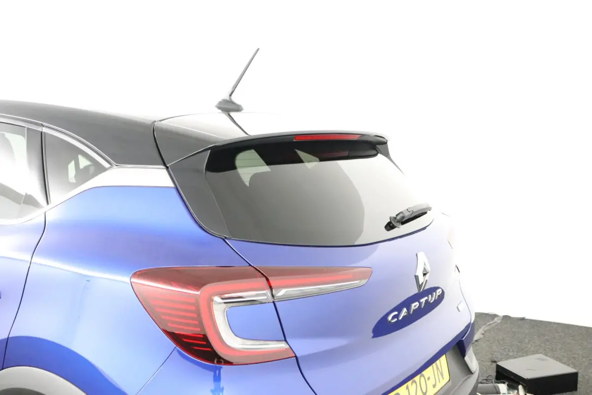 E-TECH hybrid 145 R.S. Line | SoH 80% | Parkeercamera | Navigatie |