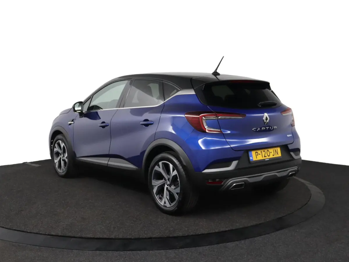 E-TECH hybrid 145 R.S. Line | SoH 80% | Parkeercamera | Navigatie |