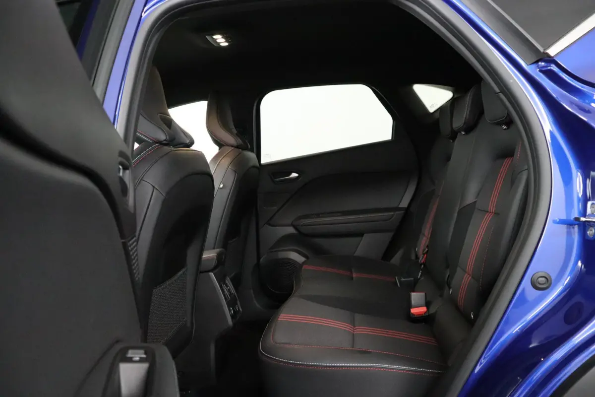 E-TECH hybrid 145 R.S. Line | SoH 80% | Parkeercamera | Navigatie |