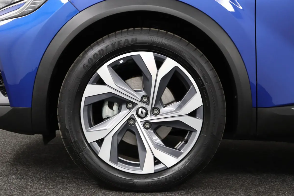 E-TECH hybrid 145 R.S. Line | SoH 80% | Parkeercamera | Navigatie |