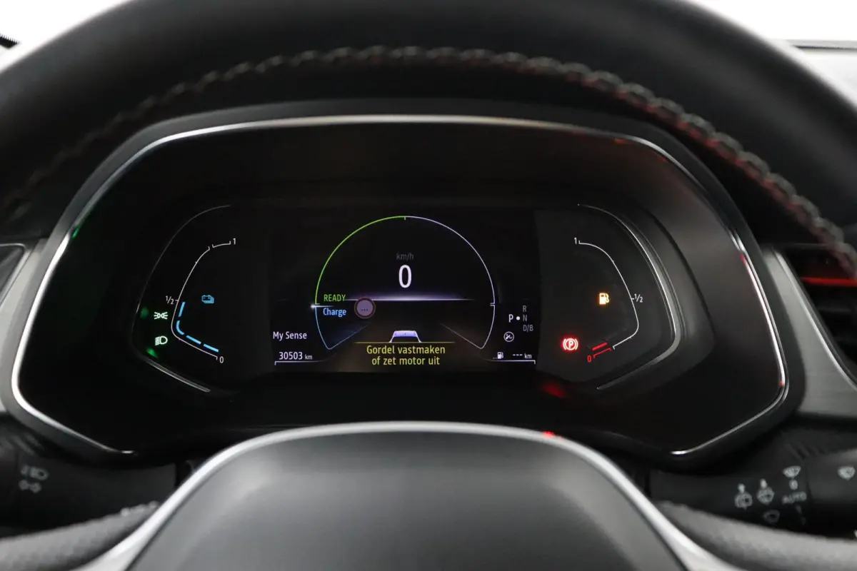 E-TECH hybrid 145 R.S. Line | SoH 80% | Parkeercamera | Navigatie |