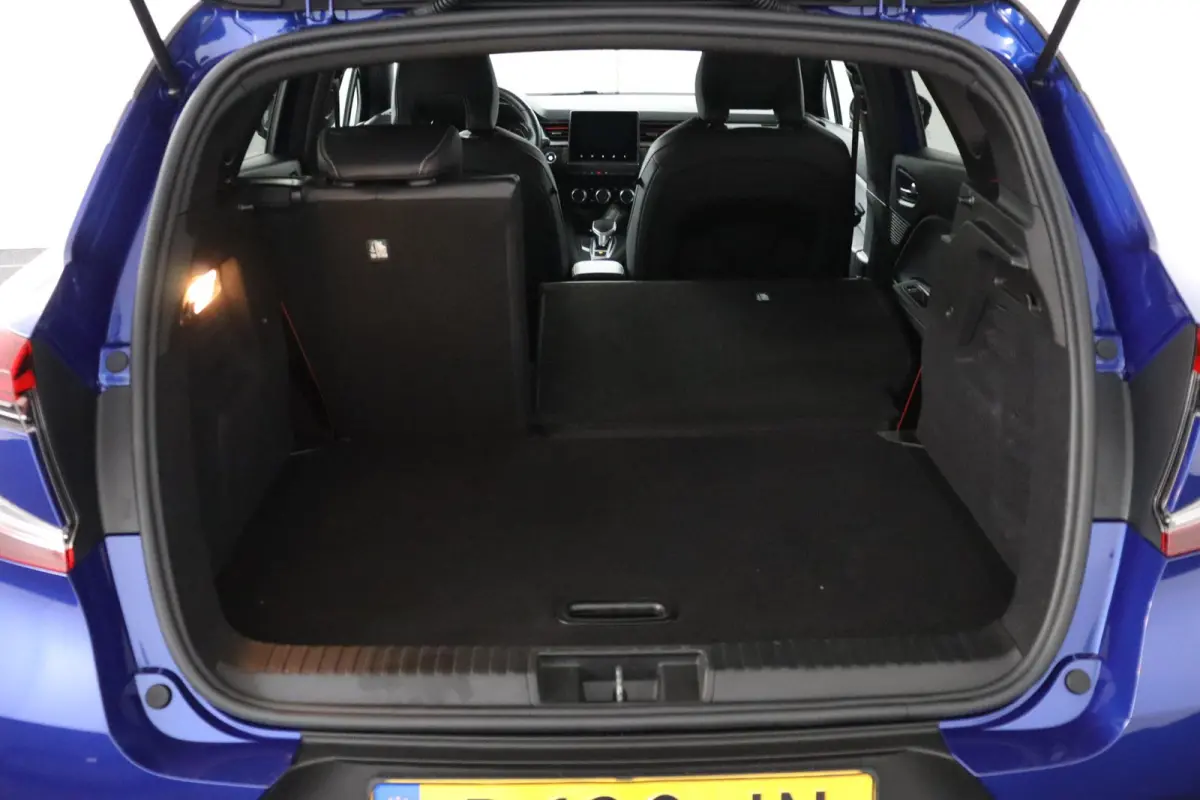E-TECH hybrid 145 R.S. Line | SoH 80% | Parkeercamera | Navigatie |