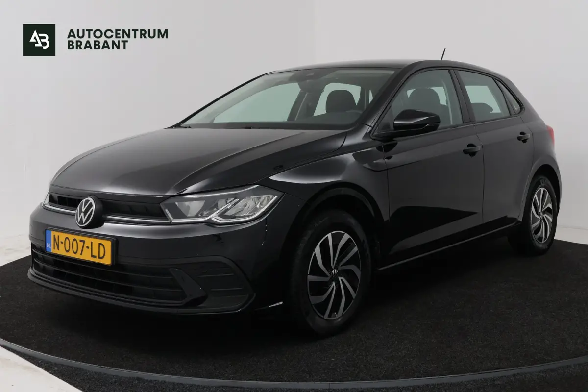1.0 TSI Life (CARPLAY, PARKEERSENSOREN, CRUISE CONTROL ADAPTIEF)
