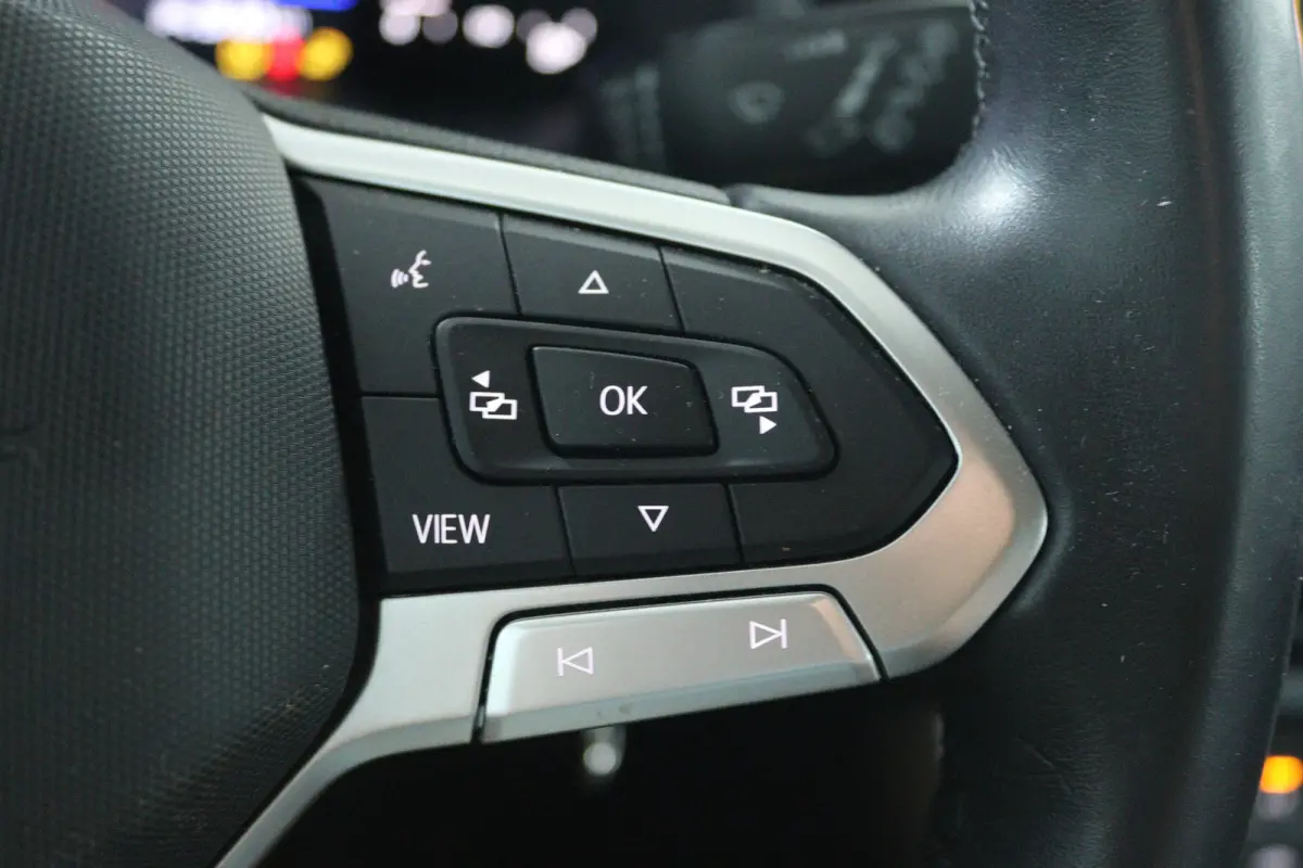 1.0 TSI Life (CARPLAY, PARKEERSENSOREN, CRUISE CONTROL ADAPTIEF)