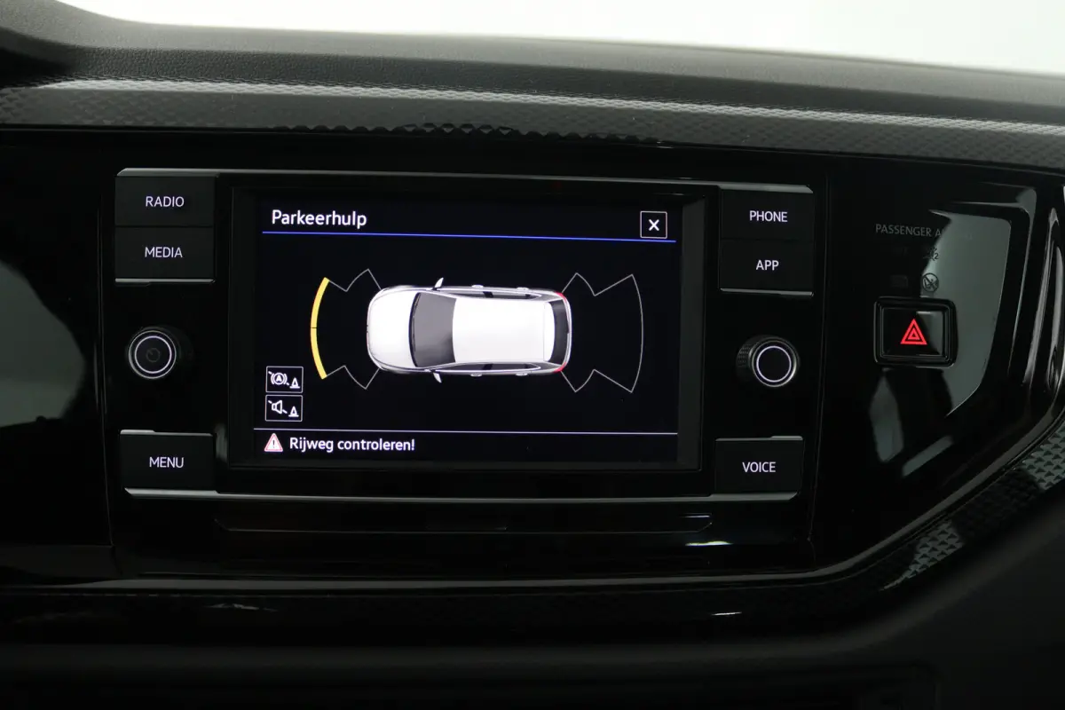 1.0 TSI Life (CARPLAY, PARKEERSENSOREN, CRUISE CONTROL ADAPTIEF)