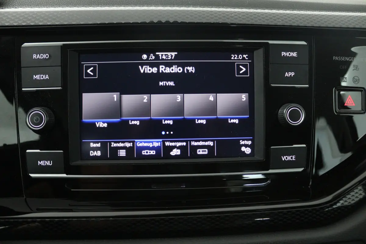 1.0 TSI Life (CARPLAY, PARKEERSENSOREN, CRUISE CONTROL ADAPTIEF)