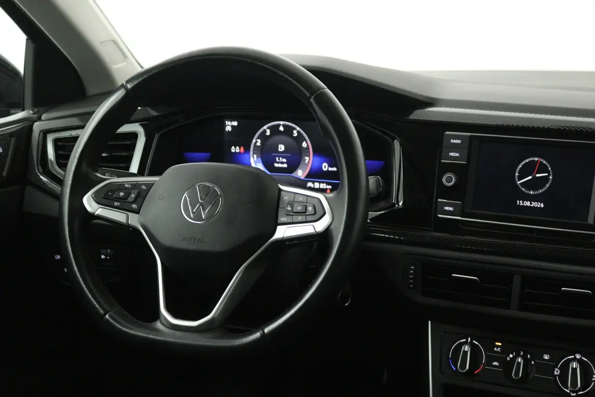1.0 TSI Life (CARPLAY, PARKEERSENSOREN, CRUISE CONTROL ADAPTIEF)