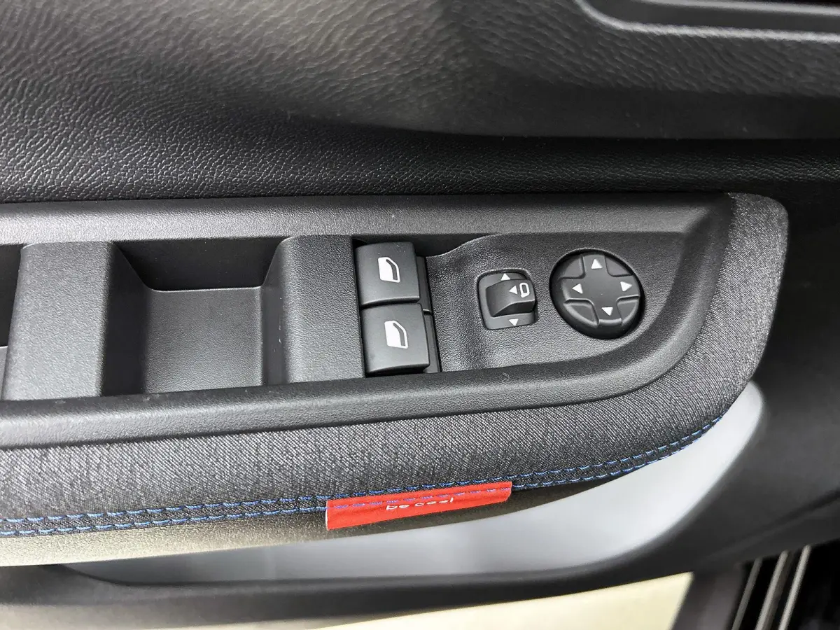 Plus 113pk Comfort Range 44 kWh | 8 JAAR GARANTIE | | Apple CarPlay/Android Auto | Camera | Comfortstoelen | Cruise Control | Climate Control |