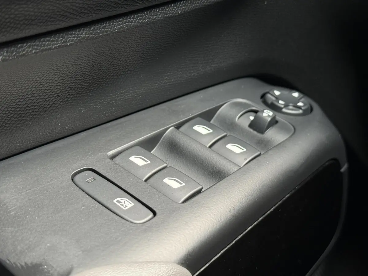 1.2 PureTech Business | Carplay | Camera | Riem vervangen