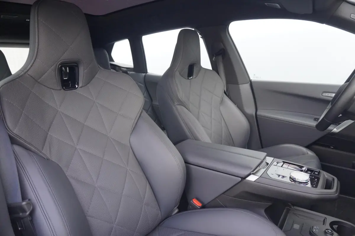 xDrive60 | M Sportpakket Pro | Bowers & Wilkins | Driving Assistant Professional | Panoramadak Sky Lounge | Trekhaak